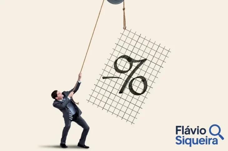 Homem puxando símbolo de porcentagem suspenso por uma corda, representando o desafio e a busca por taxas de juros mais baixas em produtos financeiros.